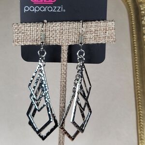 Paparazzi Shimmering Silver Diamond Earrings